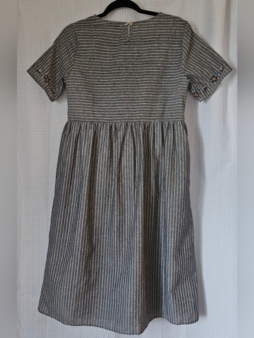 Polagram Grey & White Embroidered dress New With Tags Size Small Cotton - Picture 7 of 7